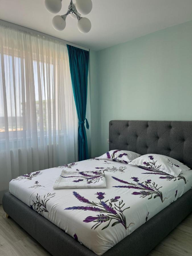 Ini Apartment Alezzi Năvodari Exteriör bild